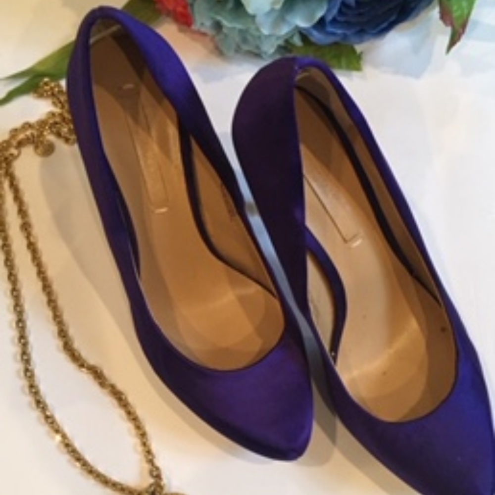 Satin BCBG Max Azria Heels